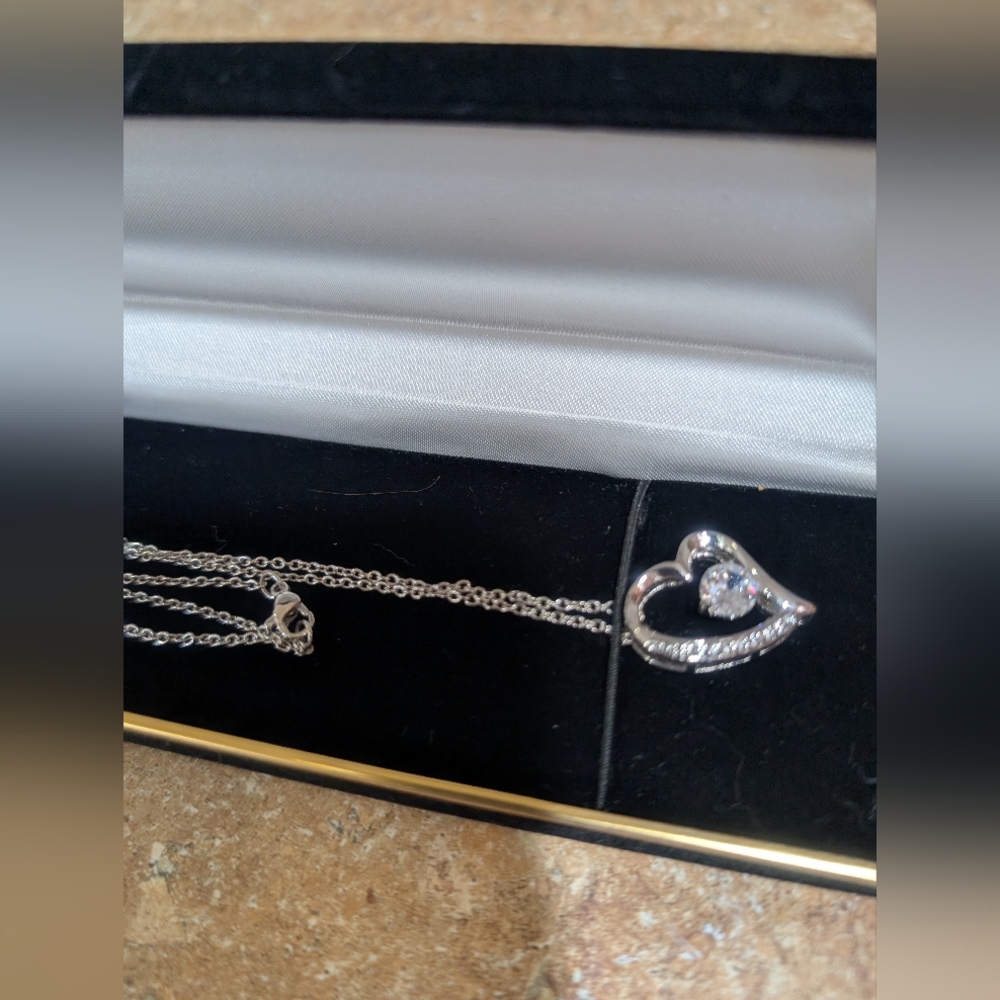Elegant Silver Heart Pendant Necklace
